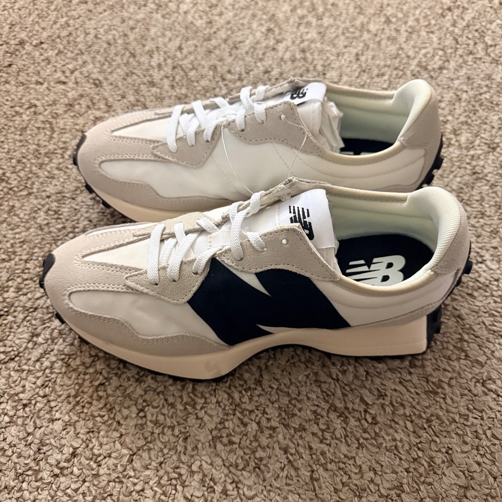 New Balance 327 Sneakers man’s size 8 woman size 9.5 new - Picture 8 of 10